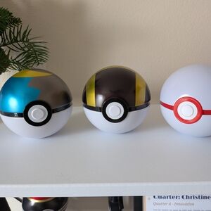 Poké Ball Trio Set